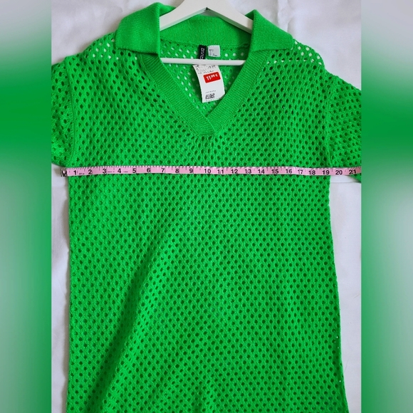 NWT- Crochet H&M cover-up, 100% Acrylic, Size S, green 💚 - Picture 4 of 8